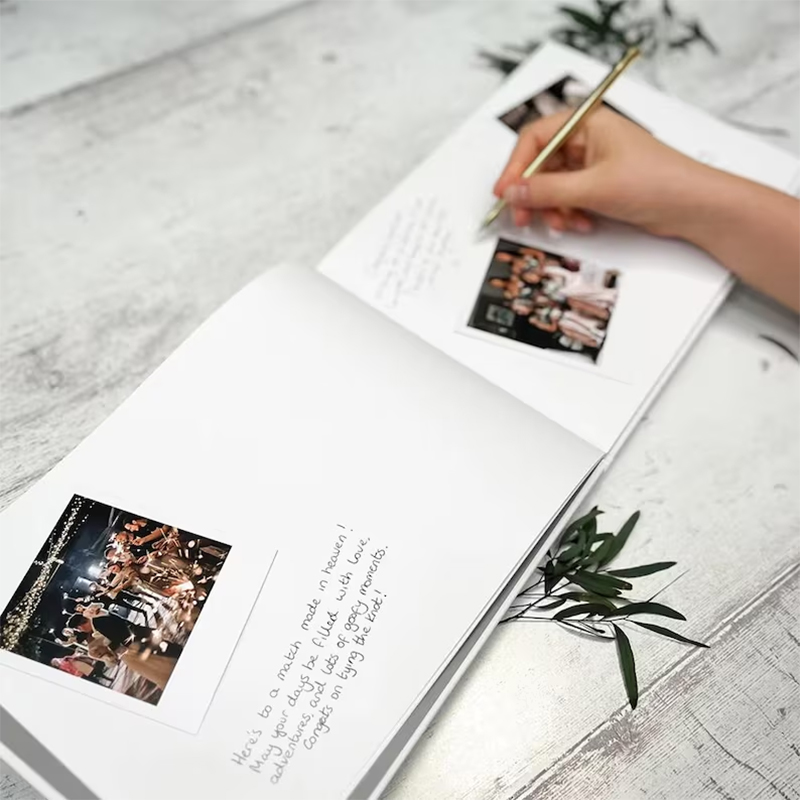Personalisiertes Gästebuch als – Personalized Guest Book Bewertung und Preis