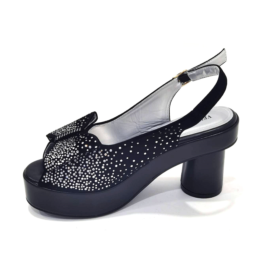 Elegante Schwarze Damen-Sandal – Wedding Vendor Bewertung und Preis